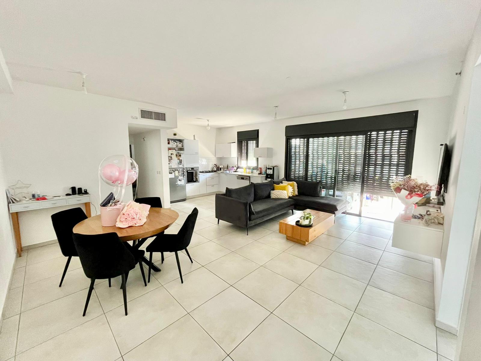 WhatsApp Image 2025-09-22 at 10.24.39 (1)