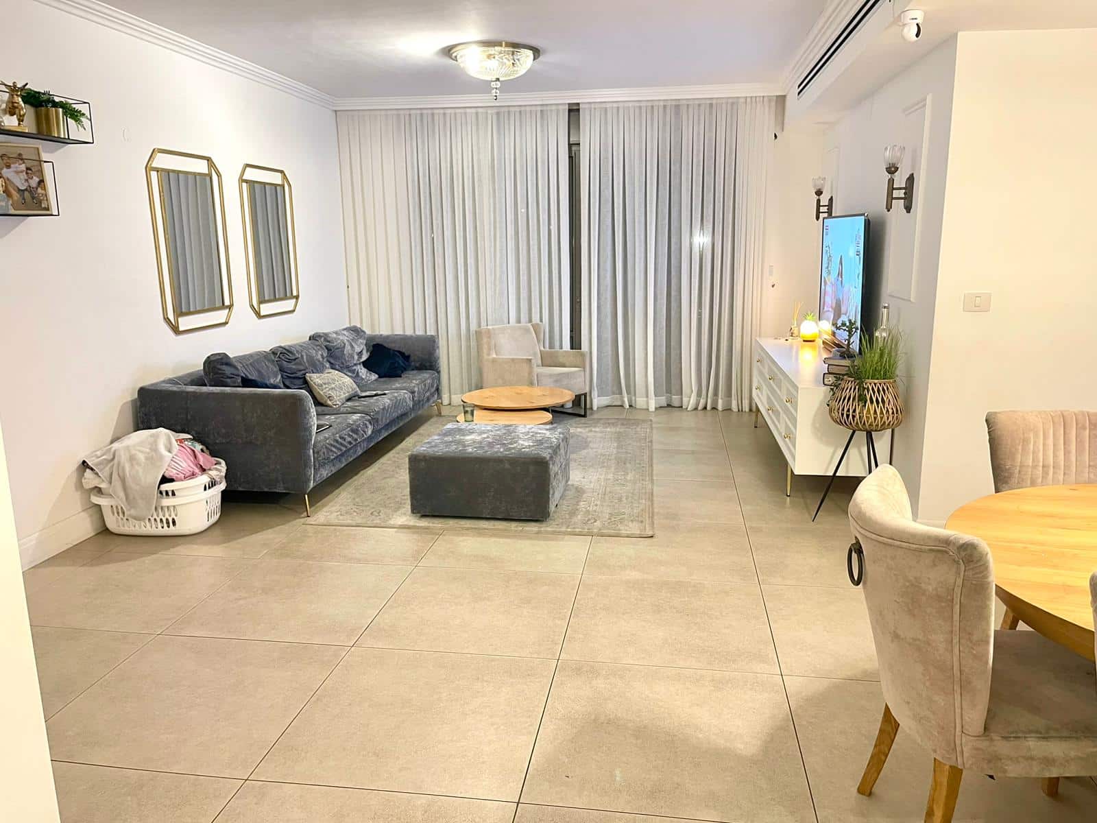 WhatsApp Image 2025-10-08 at 21.42.03