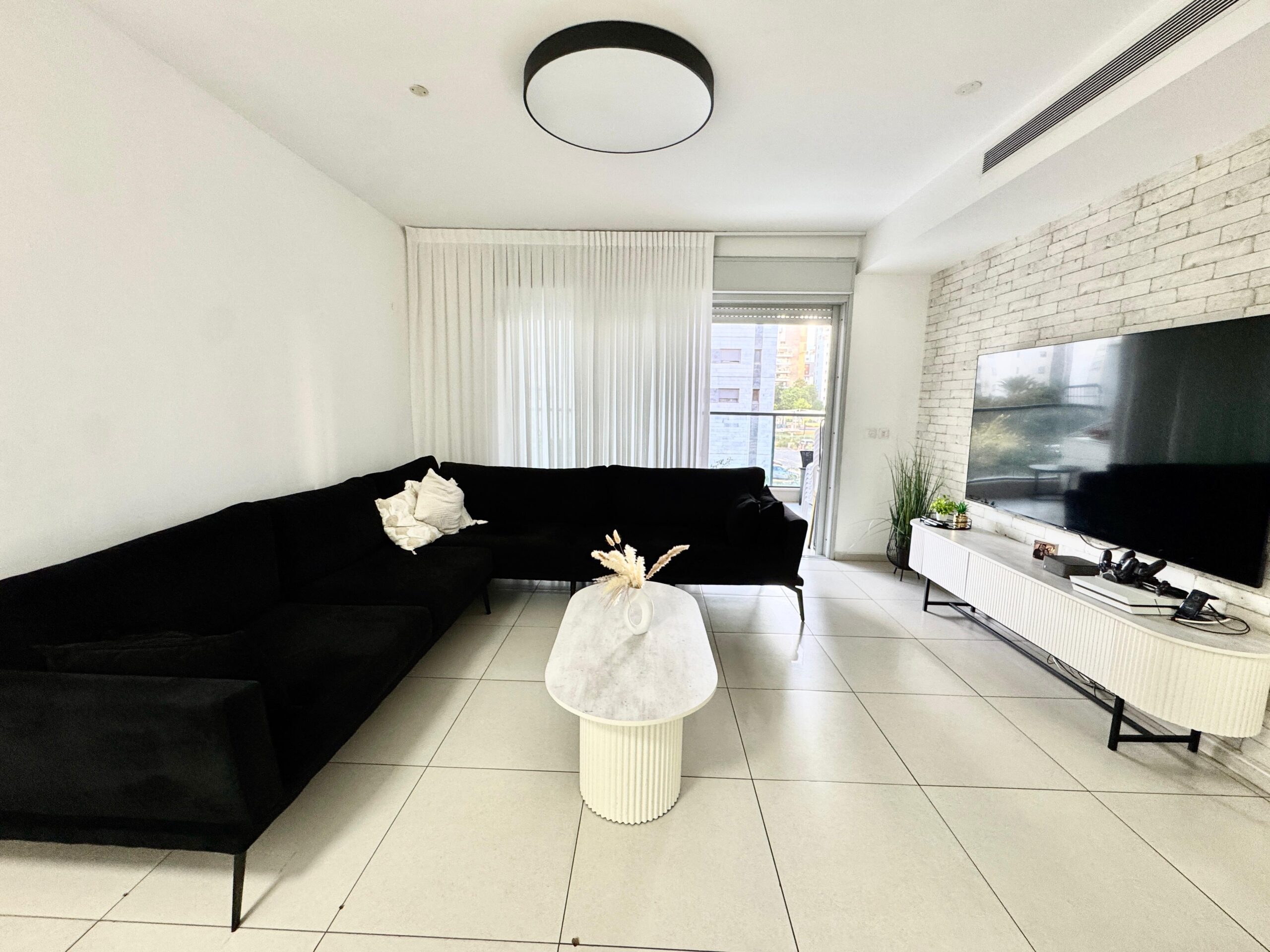 WhatsApp Image 2025-10-21 at 17.13.19