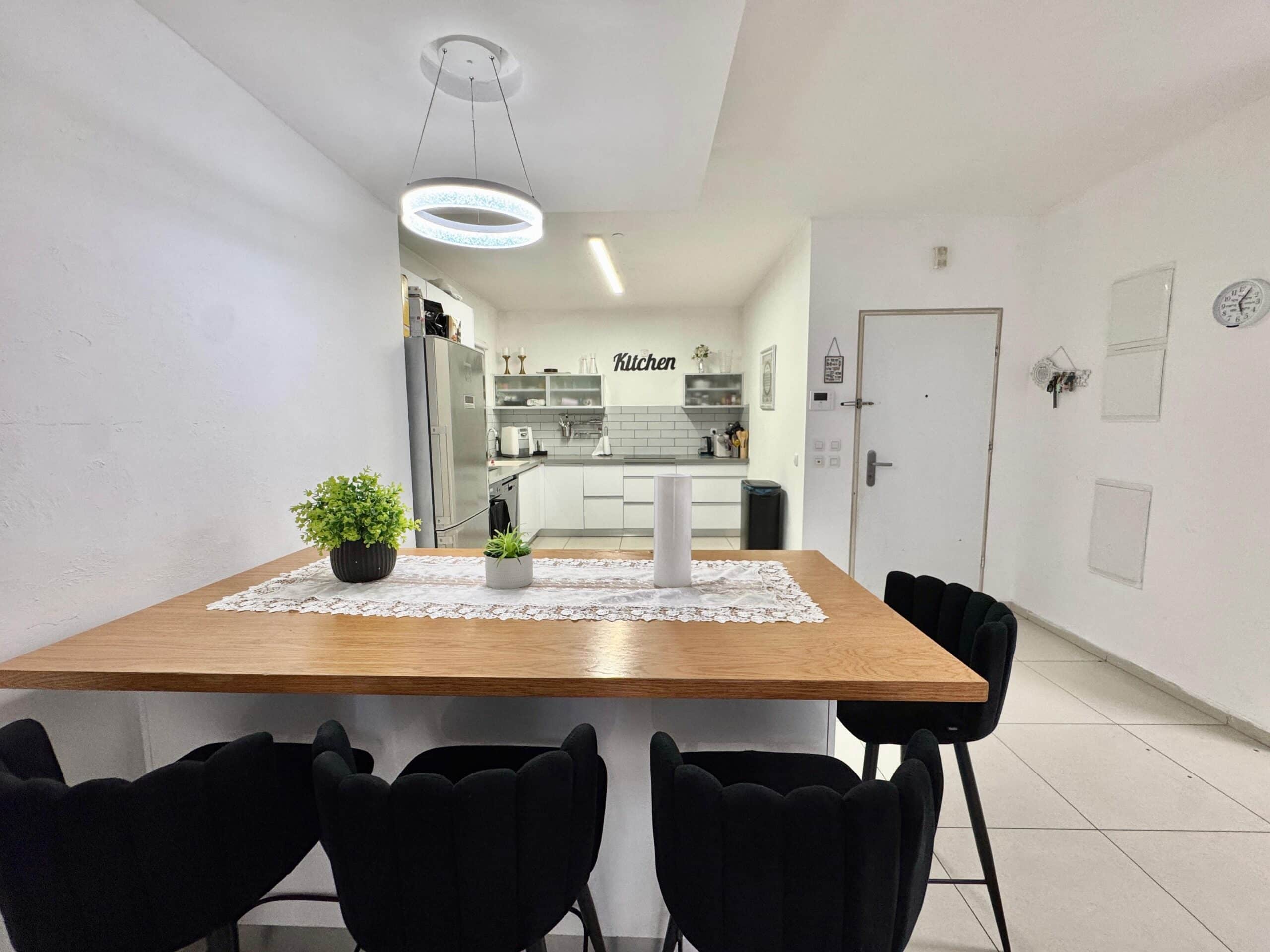 WhatsApp Image 2025-10-21 at 17.14.23