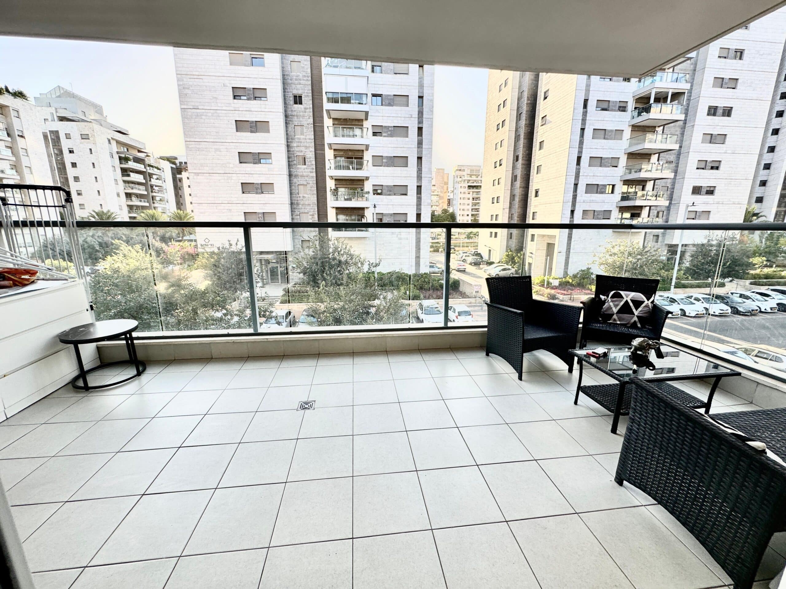 WhatsApp Image 2025-10-21 at 17.15.08 (1)