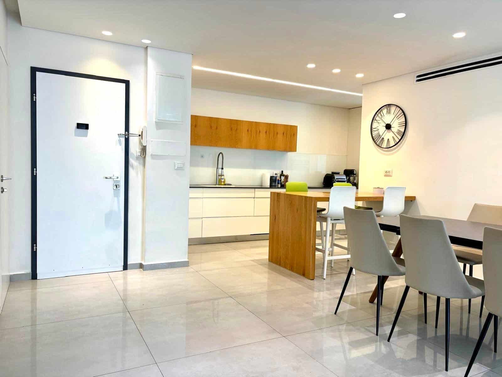 WhatsApp Image 2025-10-26 at 08.57.36