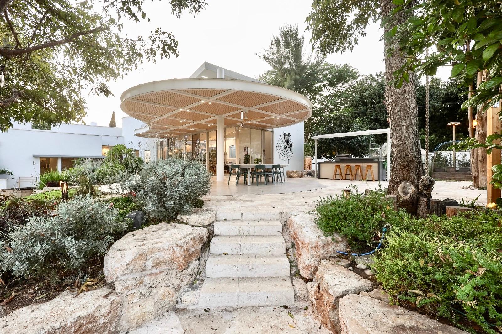 WhatsApp Image 2025-11-09 at 11.04.25