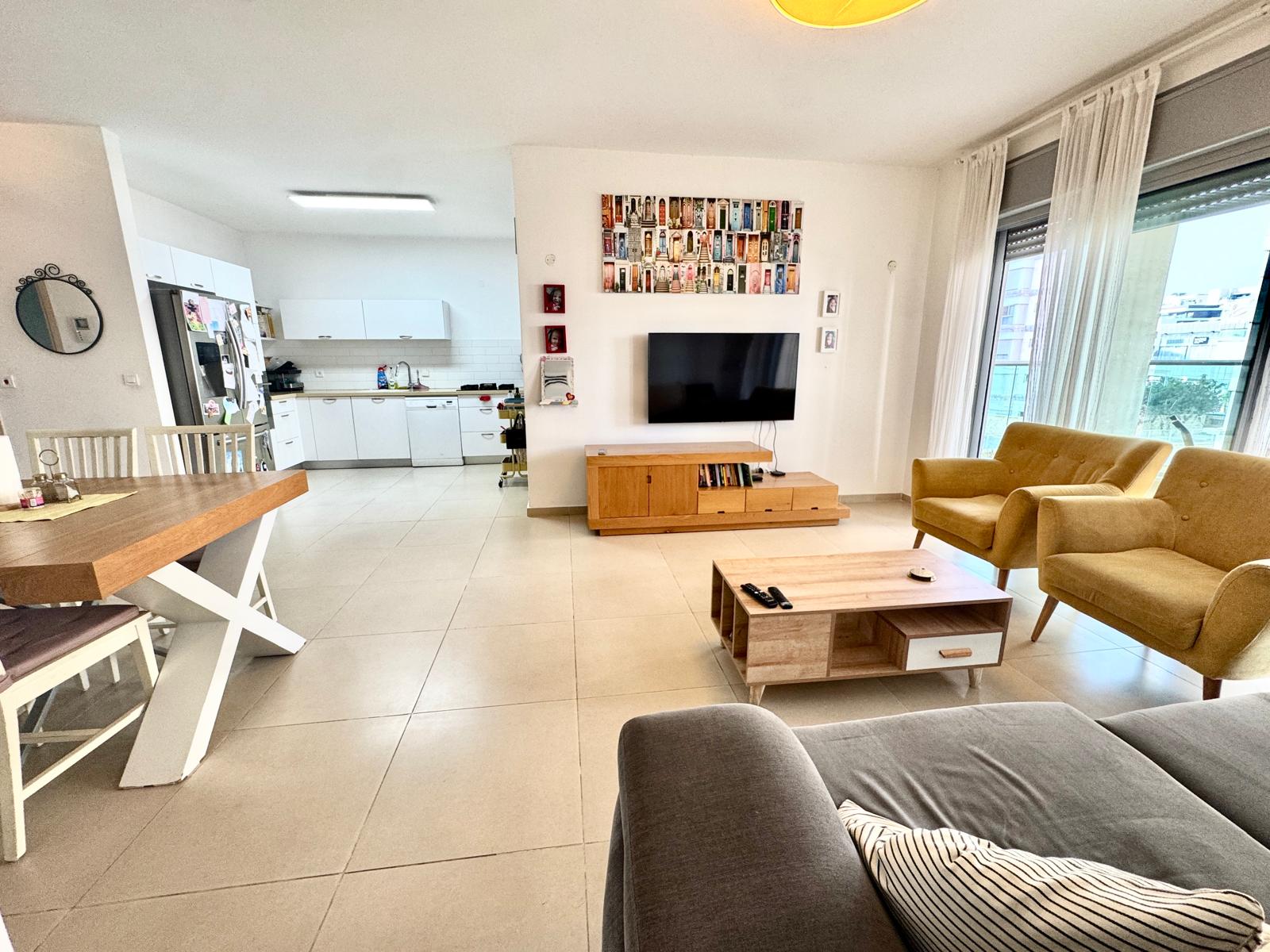 WhatsApp Image 2025-11-10 at 09.33.24