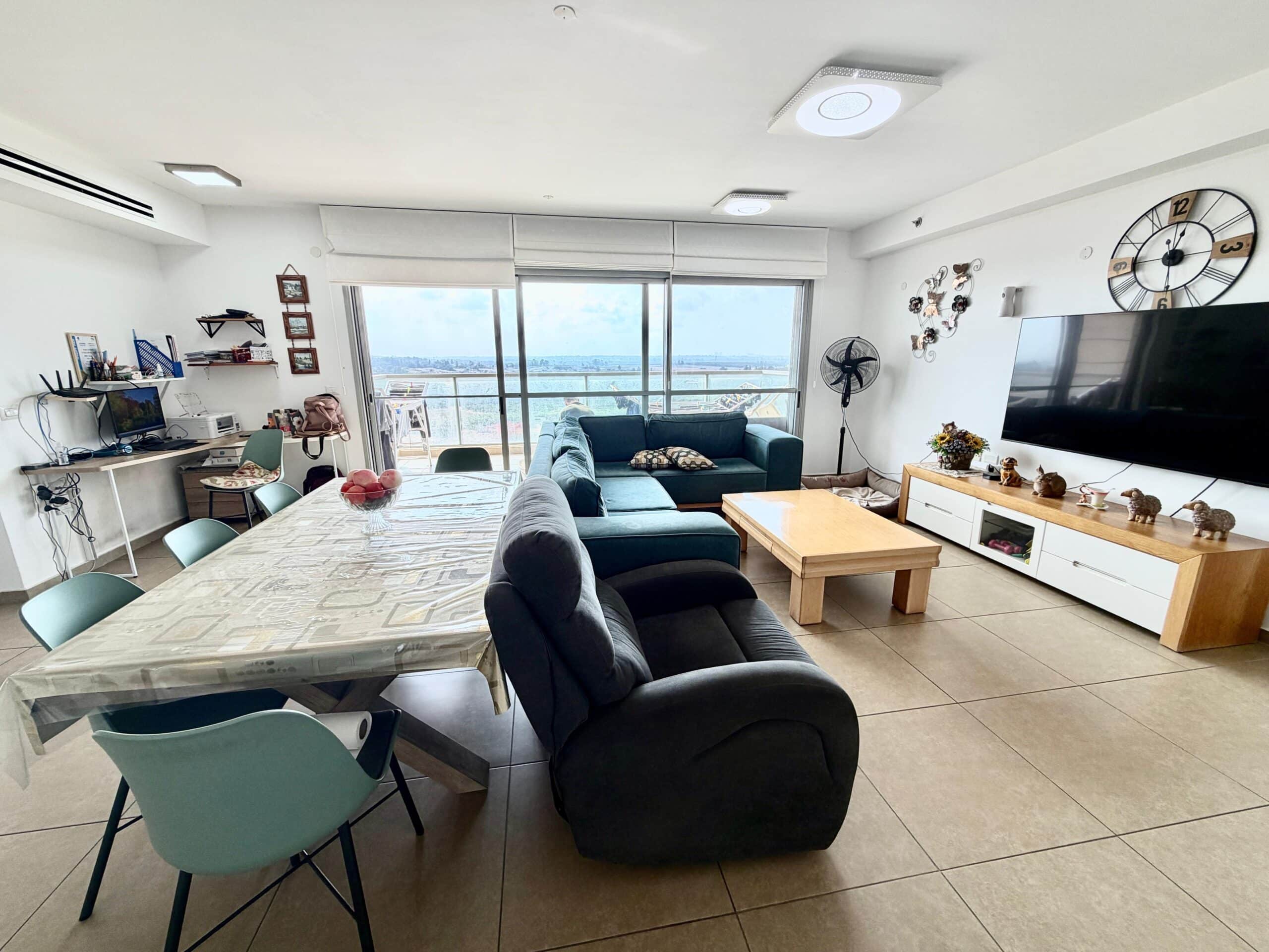 WhatsApp Image 2025-11-13 at 12.40.08