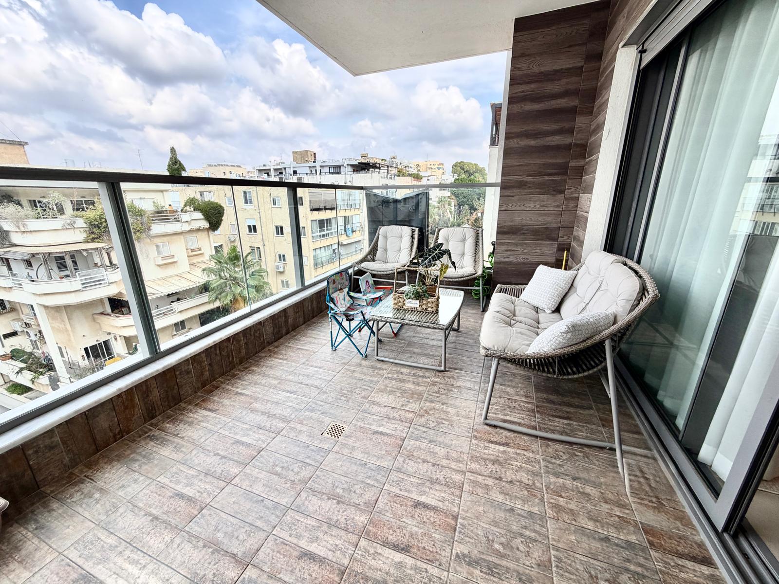 WhatsApp Image 2025-11-13 at 13.10.28