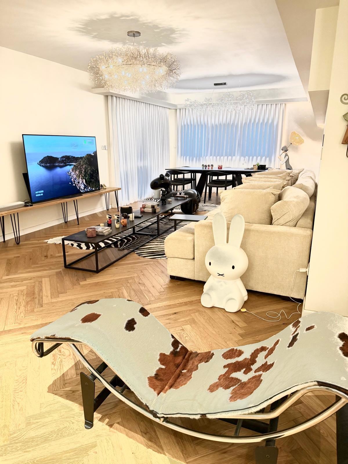 c6eade56-86ee-448c-8728-353a8472597a