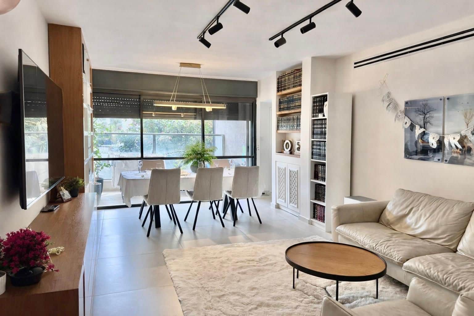 WhatsApp Image 2026-03-31 at 09.31.08