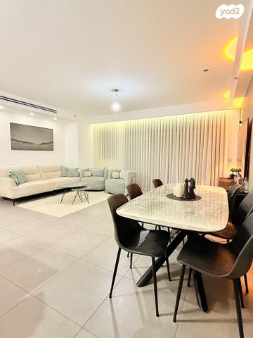 y2_1pa_010212_20251217122220