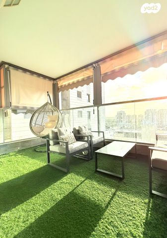 y2_1pa_010627_20251217122220