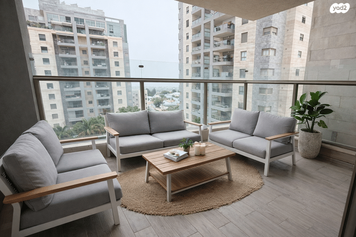 y2_3_6yy8LMljBy_20260209