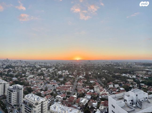 y2_7_9MCCLoUDxT_20260106